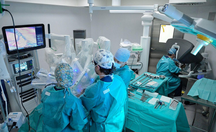 Los robots Da Vinci realizaron más de 5.200 intervenciones en el Sergas desde su implantanción en julio de 2021