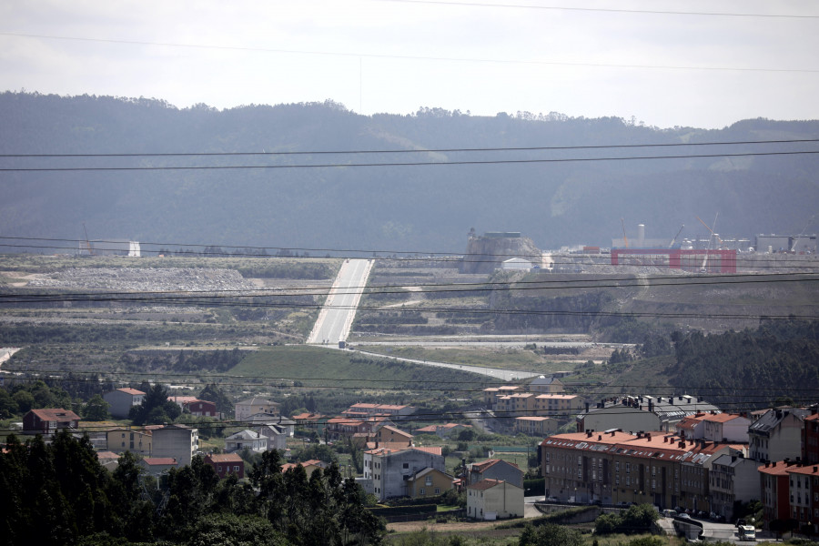 Oleiros se muestra partidario del traslado del parque de bomberos de Sabón a Morás