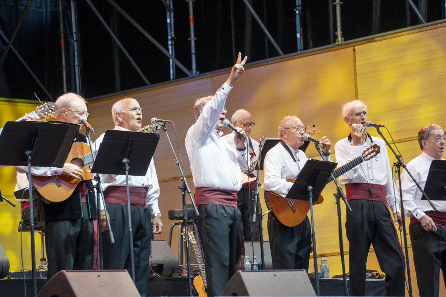 Fiestas de A Coruña: entre Pavarotti y el joropo venezolano cabe el genio de Amizades