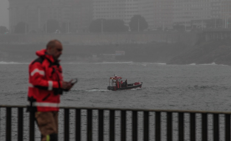 Se suspende la búsqueda de un hombre de 60 años desaparecido en el mar en A Coruña