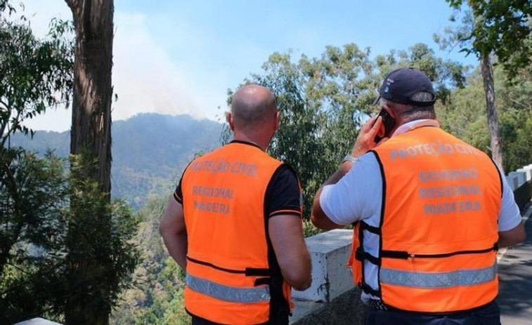 Buscan a cinco personas tras la caída de un helicóptero en Portugal