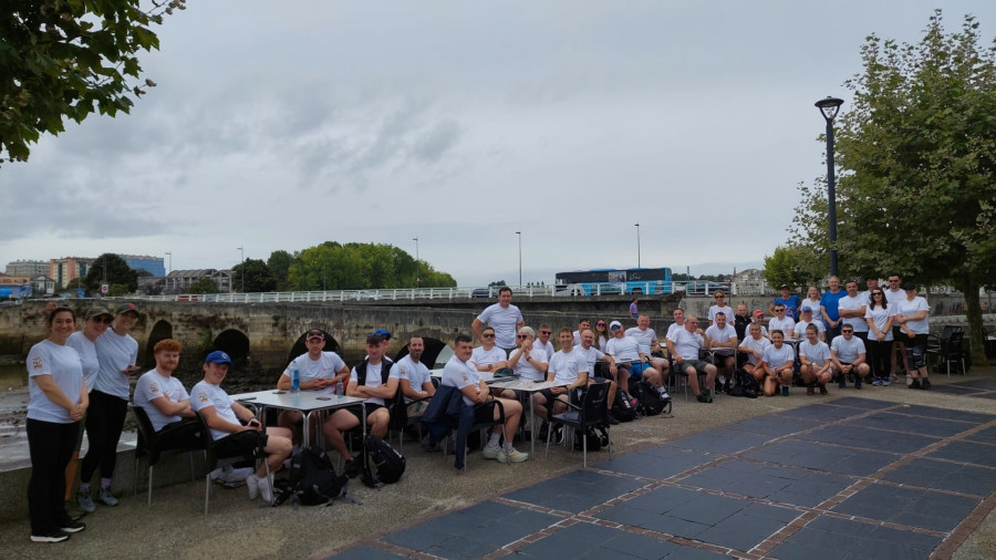 Una empresa de Galway celebra su 25 aniversario realizando el Camino Inglés