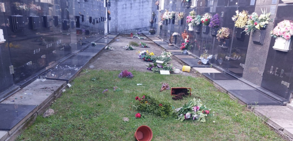 Destrozan jardineras y nichos en el cementerio de Oseiro, en Arteixo