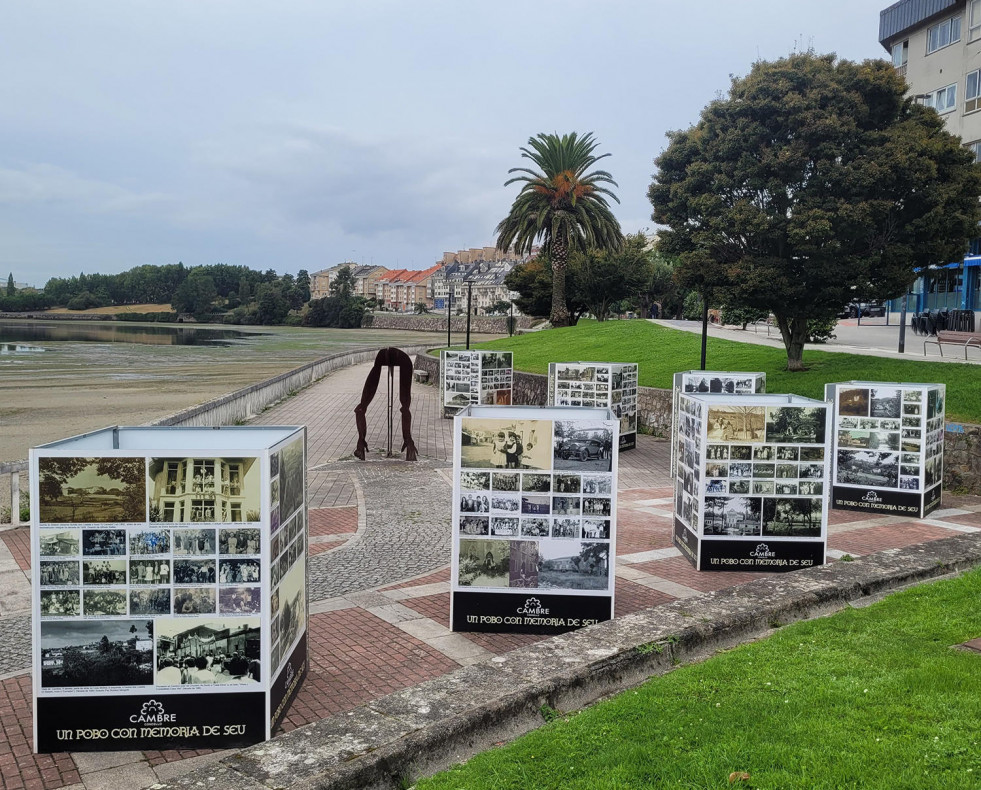 Los paneles instalados en el paseo