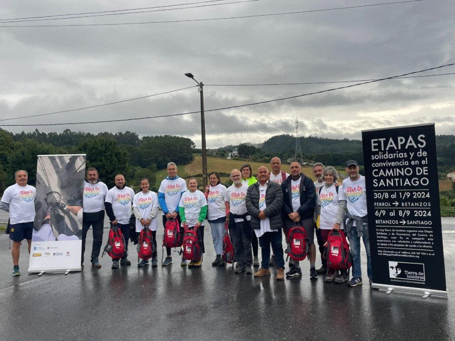 Voluntarios de Tierra de hombres realizan  el Camino Inglés