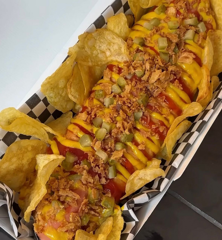 Perritos calientes al más puro estilo alemán: Vazva abre su 'hot dog' en A Coruña