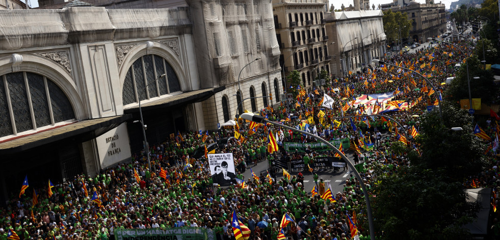 El independentismo civil exige unidad a Junts, ERC y CUP en una Diada menos concurrida