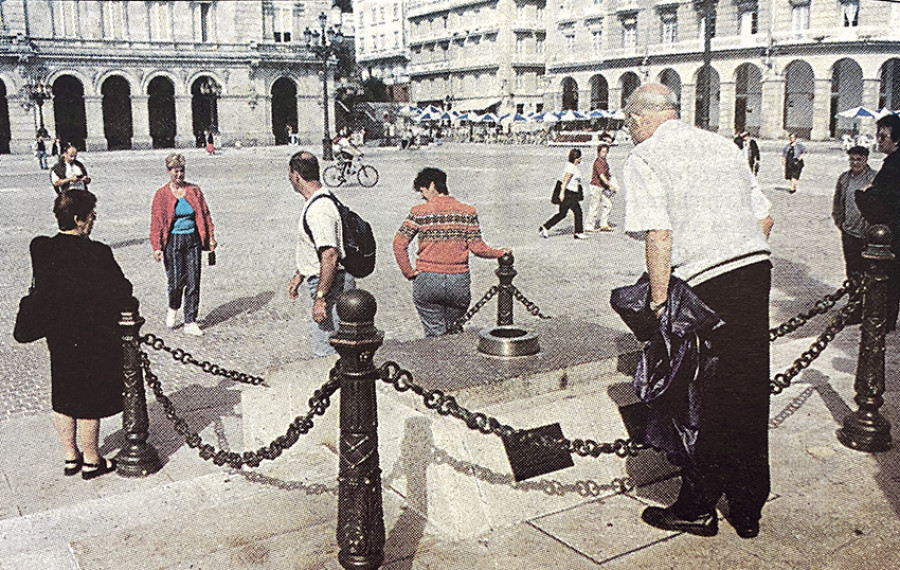 Hace 25 años | Una avería dejó sin antorcha de la libertad a la estatua de María Pita