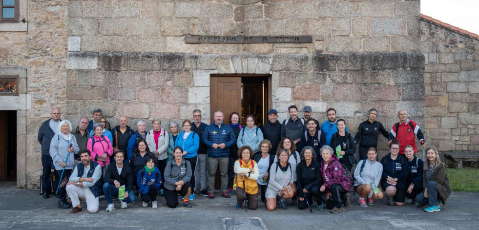 Peregrinos de un taller de empleo visitan O Burgo