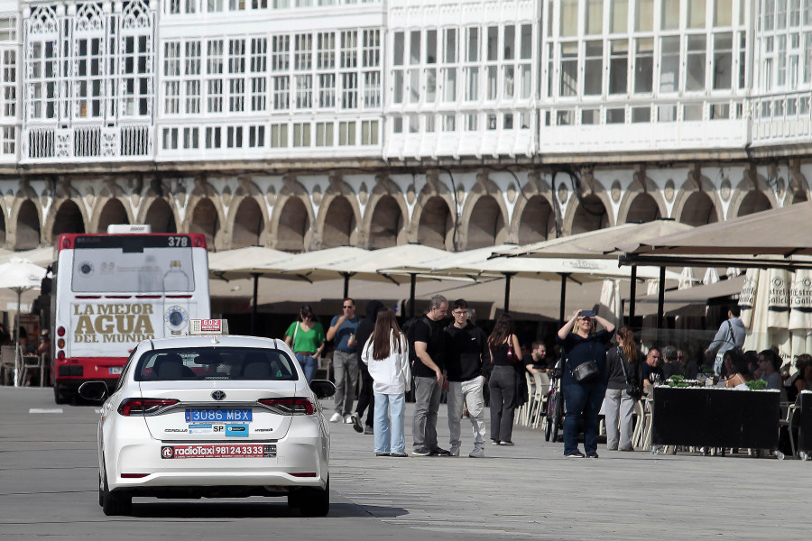 Las reservas de taxis a través de las aplicaciones móviles ganan peso en A Coruña