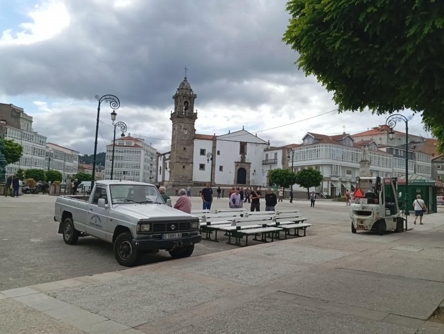 El mobiliario de González Villar: madera, hierro y ‘Verde Betanzos’