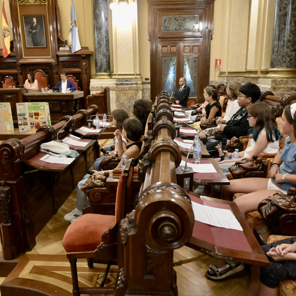 Los niños coruñeses demandan en María Pita un parque cubierto y más espacios verdes