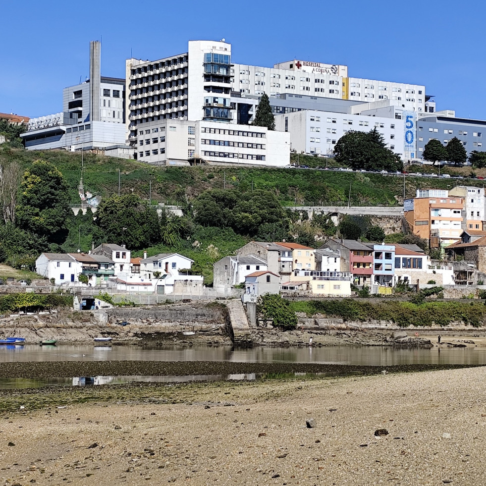 De As Xubias a Santa Cristina: un paseo a pie gracias a las mareas vivas