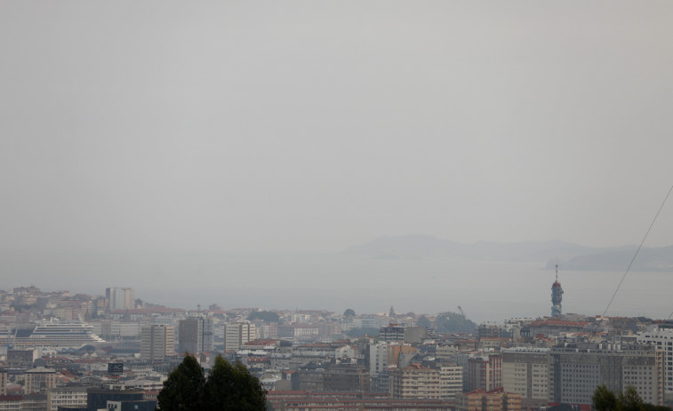 Los incendios de Portugal ponen a siete estaciones de A Coruña y su área en alerta roja por mala calidad del aire