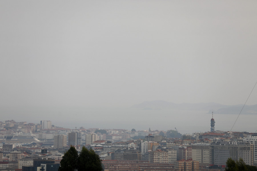 Los incendios de Portugal ponen a siete estaciones de A Coruña y su área en alerta roja por mala calidad del aire