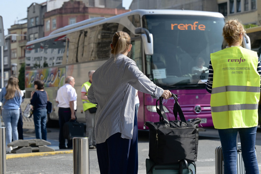 Retrasos y escasa afluencia en el primer día de cortes de vías de tren