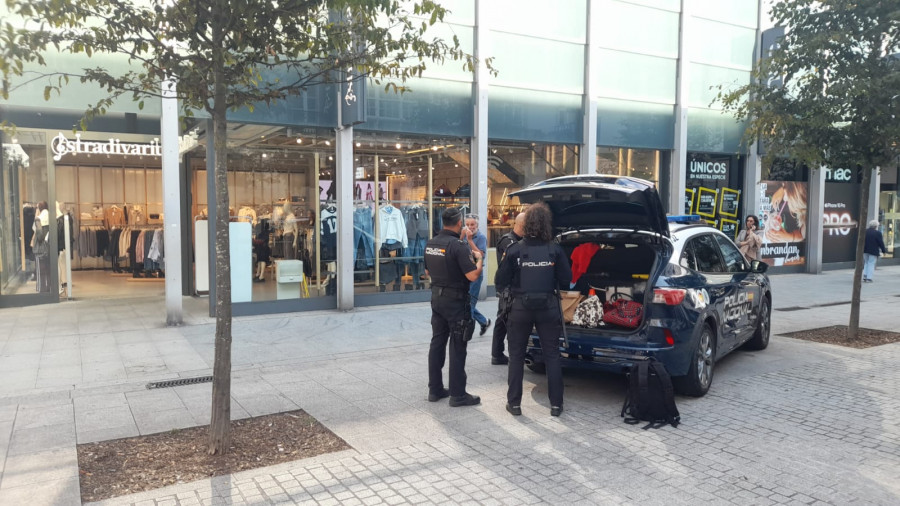 Cazan in fraganti a una ladrona en una tienda de moda de la plaza de Lugo