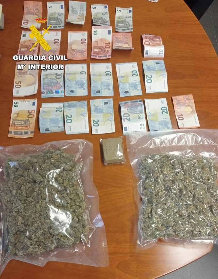 Detenido en Oleiros con medio kilo de marihuana