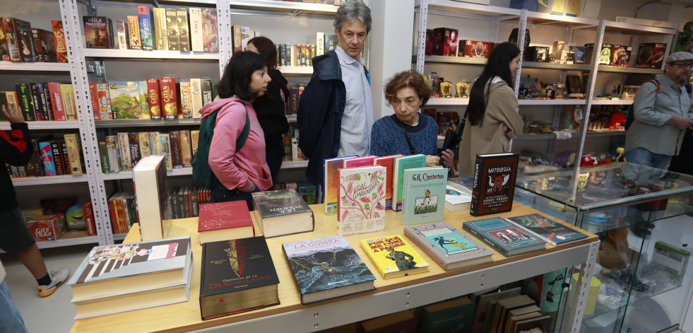 Inauguración de la nueva tienda de Alita Cómics