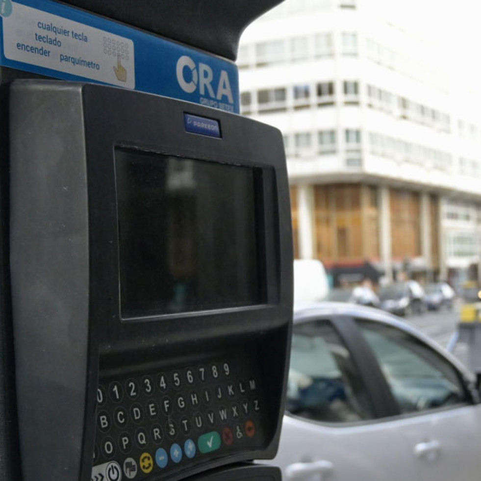 La grúa solo retiró el año pasado en A Coruña un único coche aparcado en la ORA