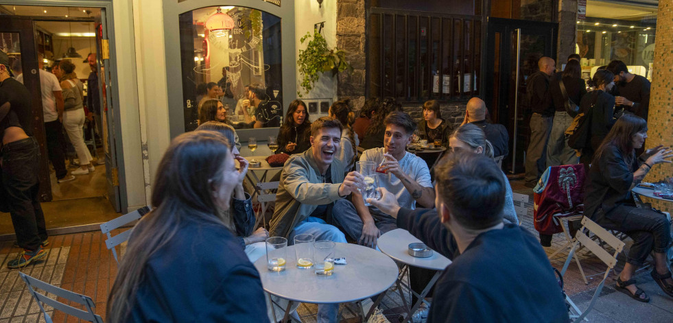 Fiesta de despedida del Café Universal en A Coruña