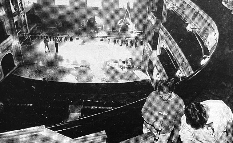 Hace 25 años | El teatro Rosalía sale de su letargo tras dos meses de reacondicionamiento