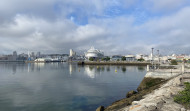 El Ventura hace escala en el puerto coruñés