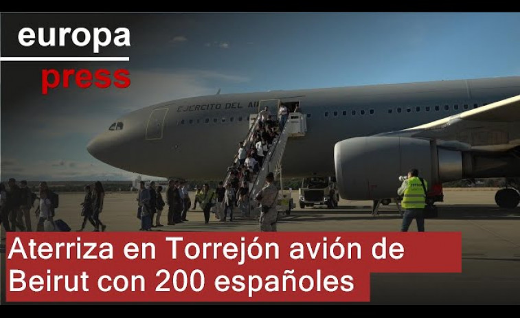 Llega a la Base de Torrejón el avión procedente de Beirut con 40 españoles evacuados de Líbano