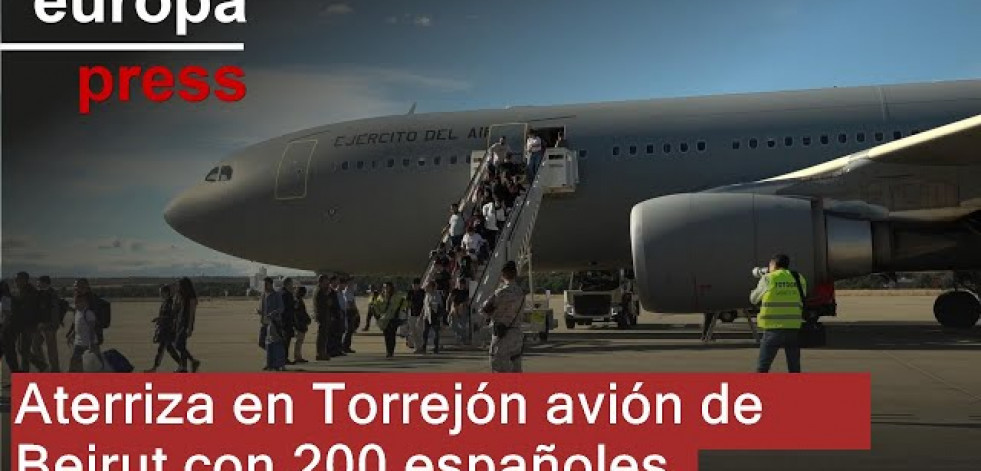 Llega a la Base de Torrejón el avión procedente de Beirut con 40 españoles evacuados de Líbano