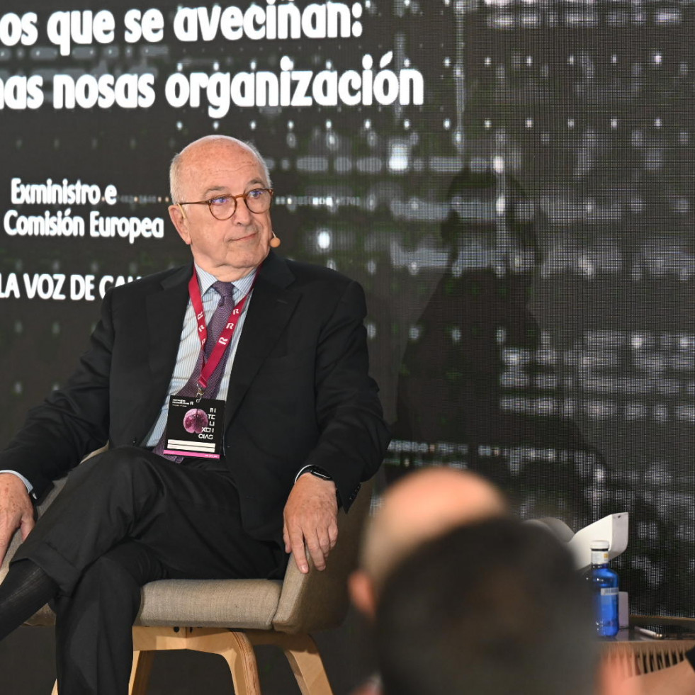 Joaquín Almunia y Andrés Pedreño animan a las empresas gallegas a experimentar: “La IA potencia al ser humano”