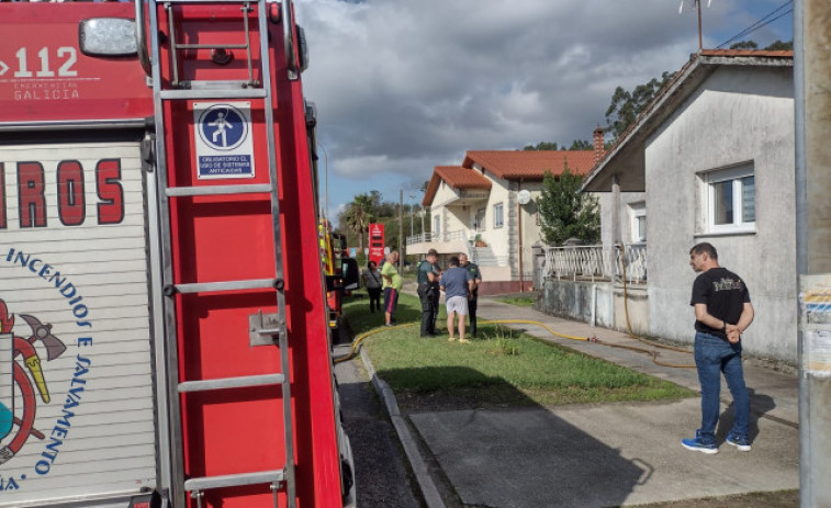 Arde una vivienda en Paderne