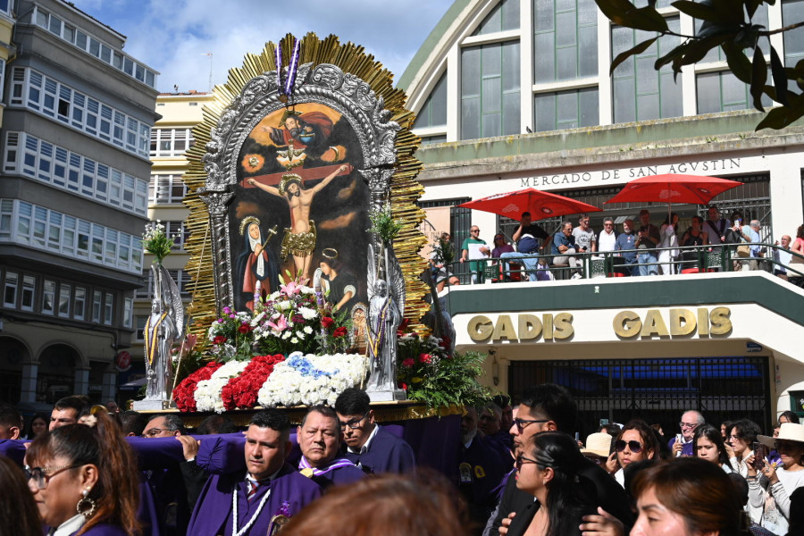 El patrón de Perú se pasea por A Coruña