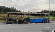 Incendiados dos autobuses en la avenida de A Coruña de Cerceda