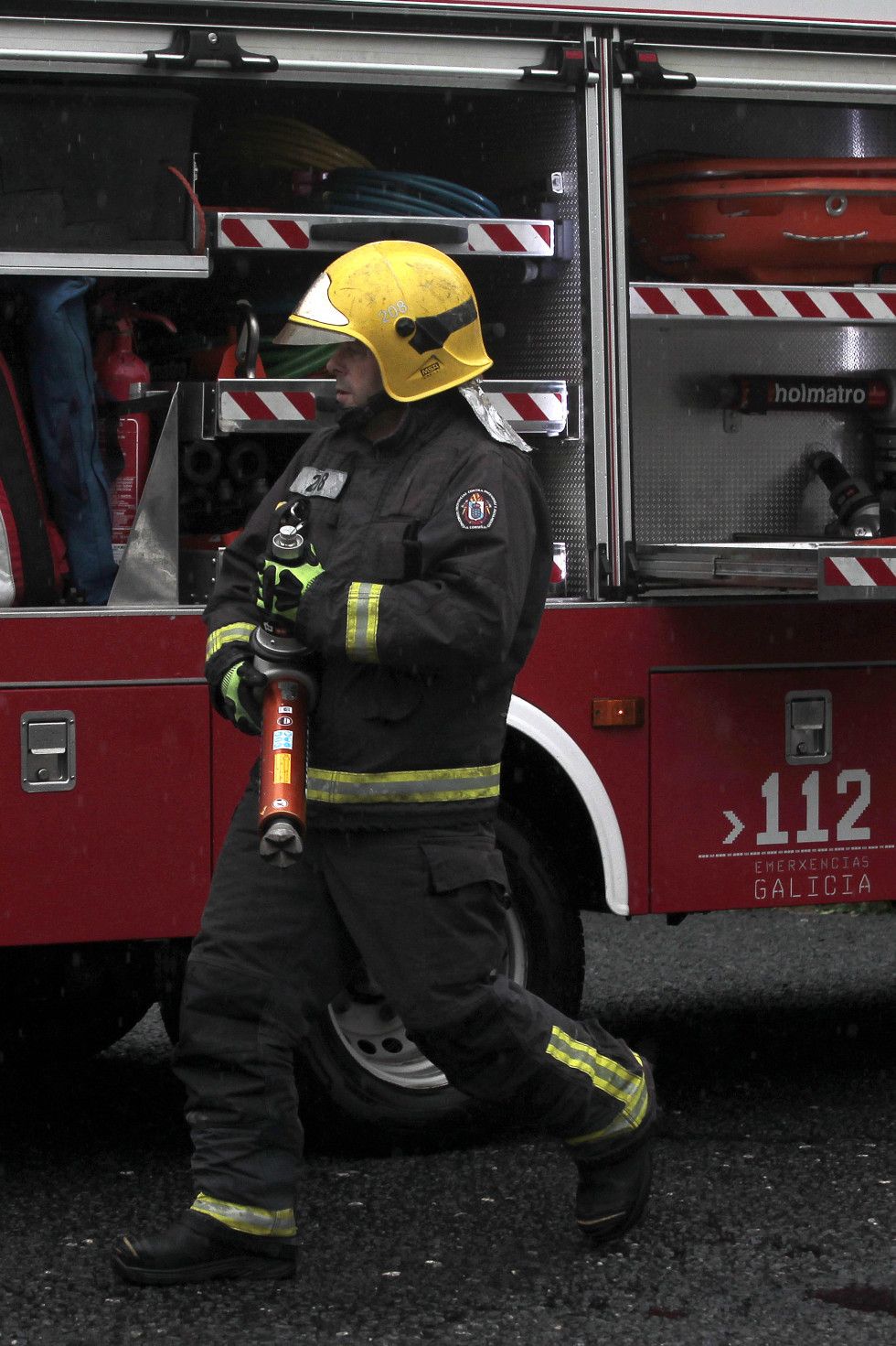 Ambulancias, Protección Civil, Bomberos y Policía participaron en el simulacro de emergencia en la refinería de Repsol en A Coruña @ Quintana (35)