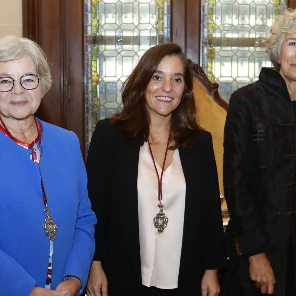 Rosario Sarmiento ingresa en el Cornide con un recuerdo a las que, a pesar de todo, más pintaban