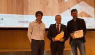 El sector de la madera premia  a Cesuga por su aportación a la formación de profesionales