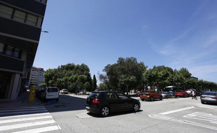 El Ayuntamiento culmina las obras de reurbanización parcial en la avenida Casanova de Eirís