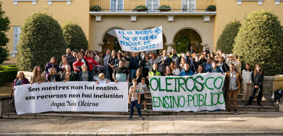 Oleiros celebra el aumento de maestros de apoyo en los CEIP Juana de Vega y A Rabadeira