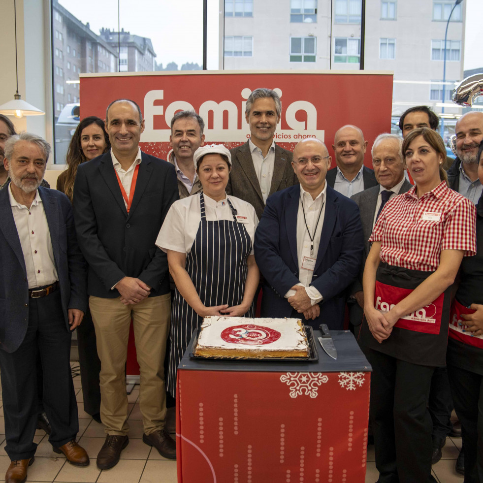 Los Autoservicios Familia celebran su trigésimo aniversario en un acto en Fonteculler