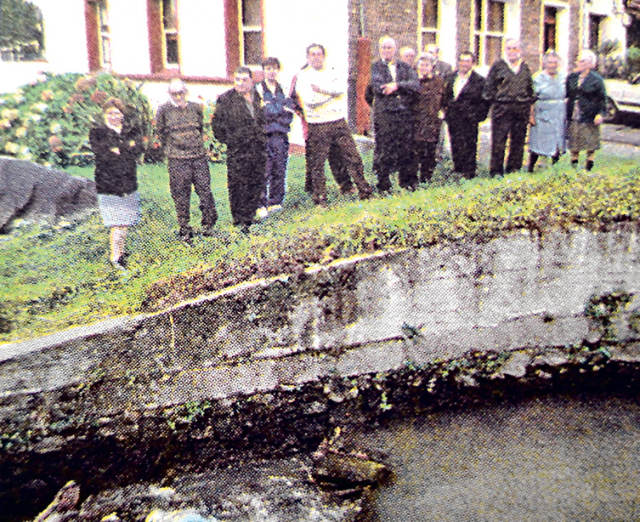 Hace 25 años | Los vecinos piden que se complete la canalización del río Mesoiro