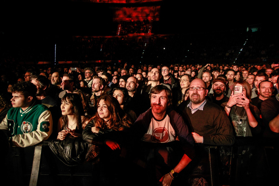 Publico coliseum concierto pixies 2023 @ quintana