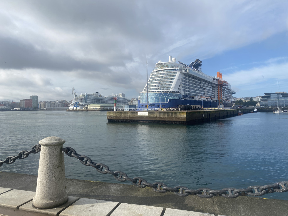 Cruceros Celebrity Apex y Aida Perla en A Coruña