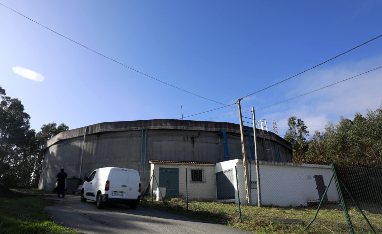 Un fallo en el depósito de Pastoriza deja sin agua a más de mil vecinos en Arteixo