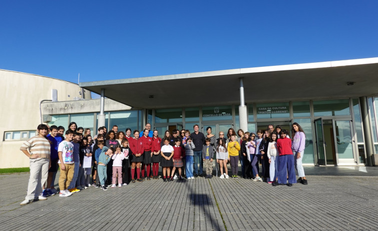 O Fogar de Santa Margarida da Coruña e o Sada y Sus Contornos reciben os premios do Día de Luísa Villalta da RAG