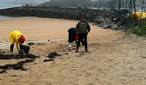 Coca Cola y la Federación Gallega de Piragüismo se alían por las playas limpias