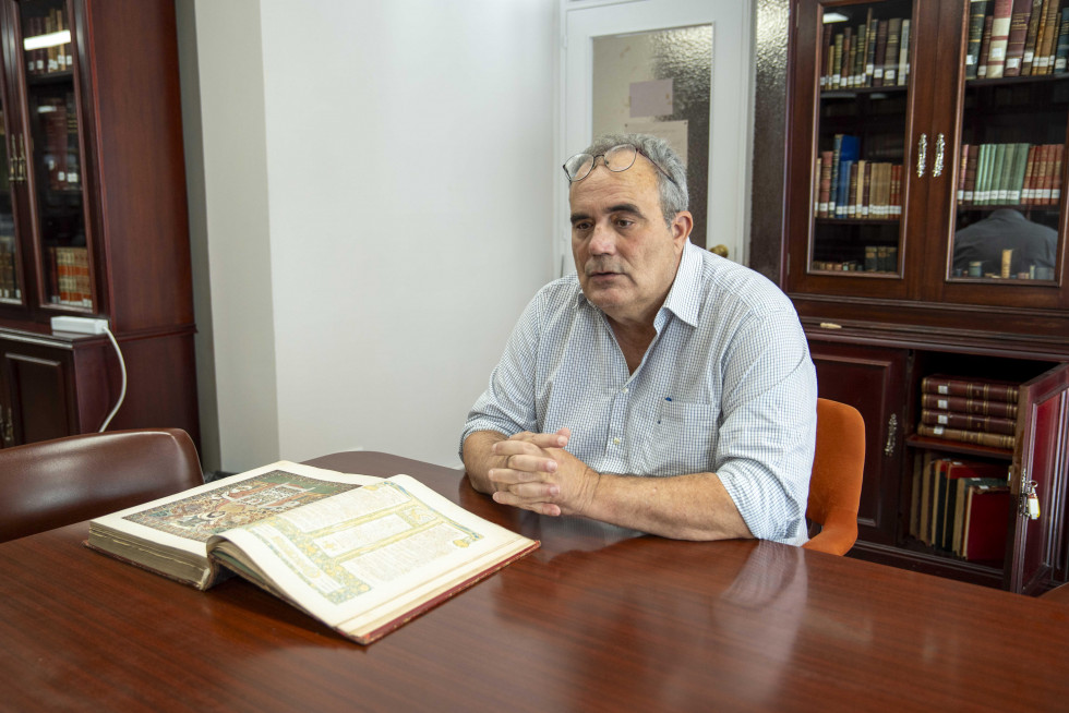 Marcelino Abuin, bibliotecario Circo de Artesans @Carlota Blanco