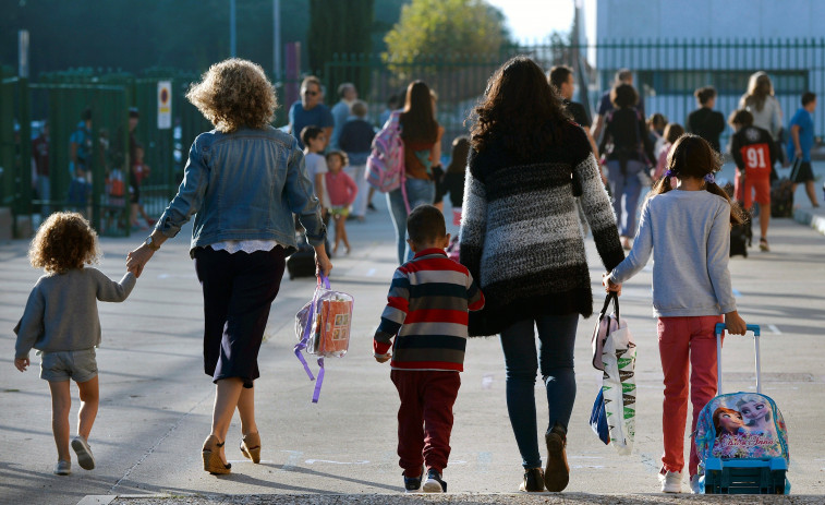 Los españoles aseguran que sus familias son su red de apoyo  y les ponen un notable alto