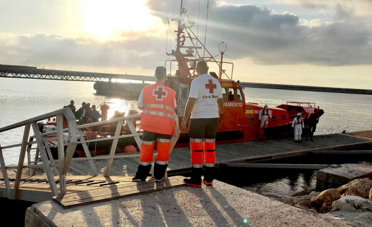 Rescatan a 36 migrantes en dos pateras en aguas de Baleares