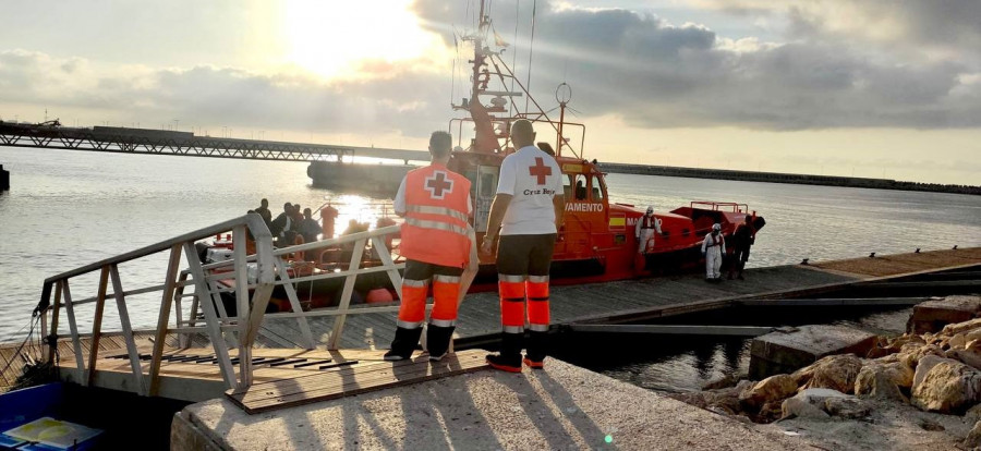 Rescatan a 36 migrantes en dos pateras en aguas de Baleares