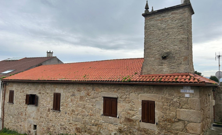 As Torres de Figueiroa, o pazo arteixán con regueifas e Globo de San Roque